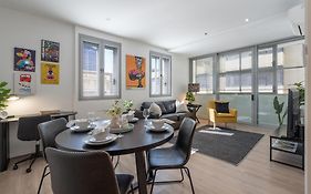 Artful Escape On York - Walkable Location In The Cbd