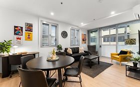 Artful Escape On York - Walkable Location In The Cbd